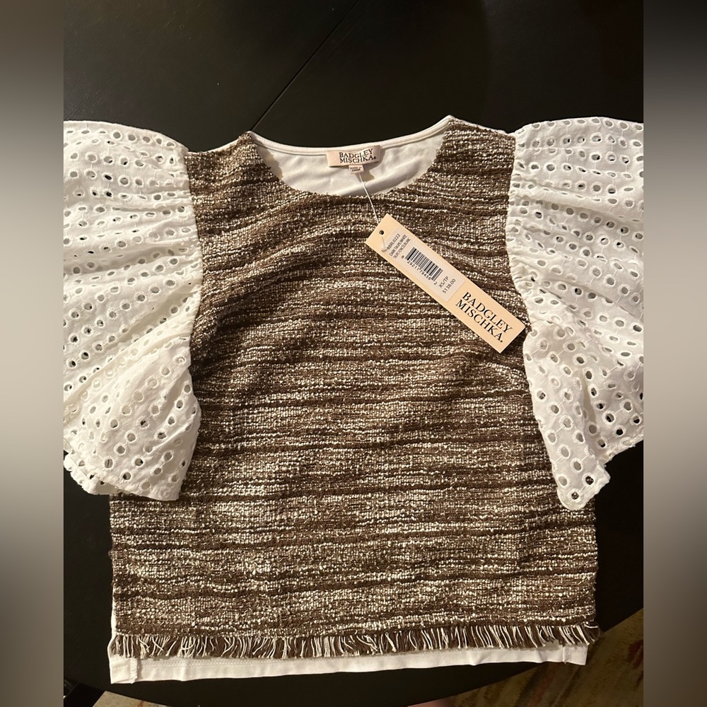 Badgley Mischka Ruffle Sleeve top